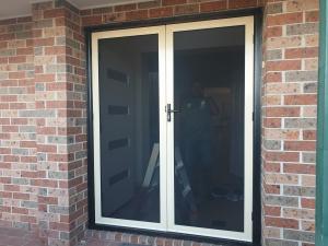 SECURITY SCREEN DOOR