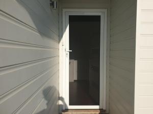 SECURITY SCREEN DOOR