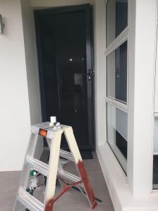 SECURITY SCREEN DOOR